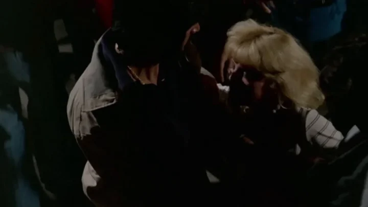 Sangue di sbirro (1976)