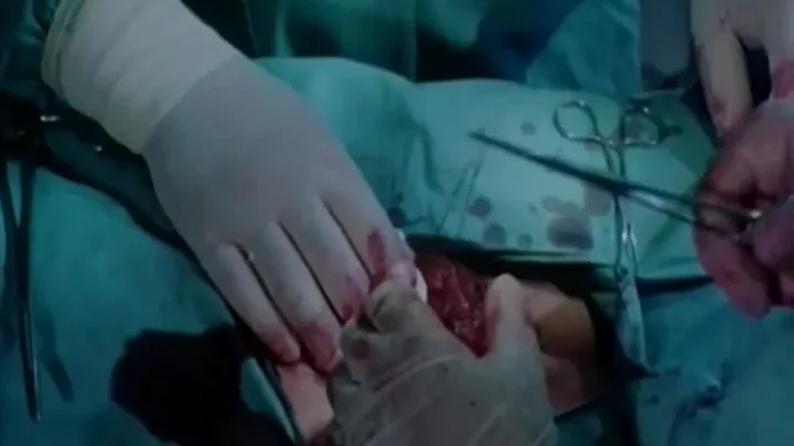 Nudo e crudele (1984)