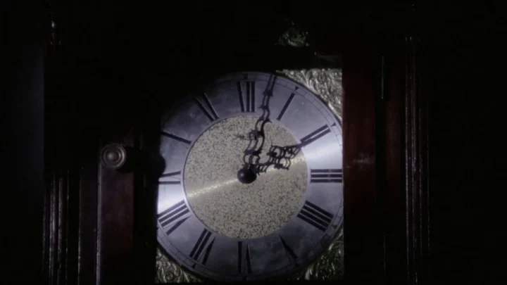 Nove ospiti per un delitto