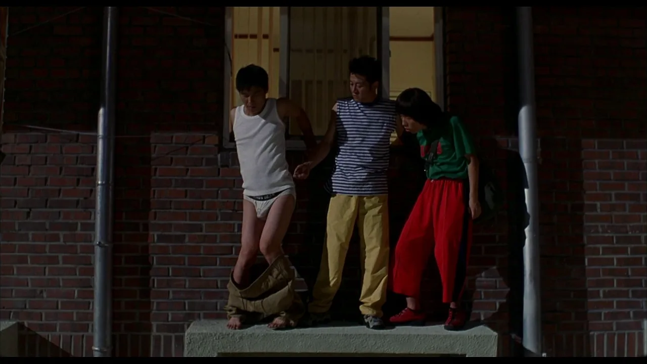 Saek-jeuk-shi-gong (2002)