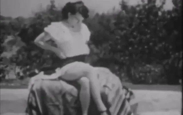 Nudie Cuties 335 (1950-60’s)