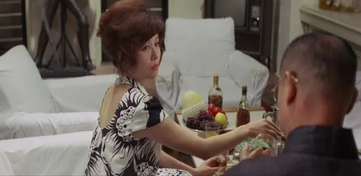 Nikutai hanzai kaigan: Piranha no mure (1973)