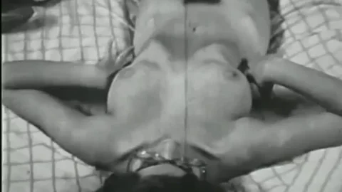 Nudie Cuties 058 (1950-60’s)