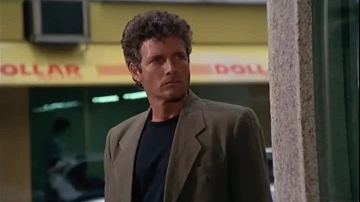 Spiando Marina (1992)