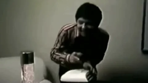 La sorprendente eredità del tonto di mammà (1977)