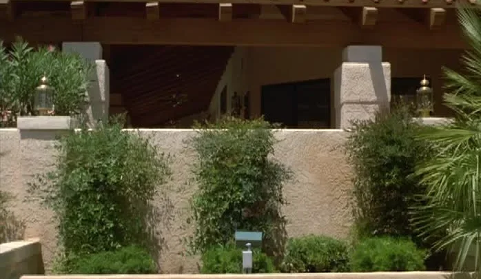 Pandora Peaks (2002)