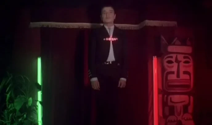 La nuit porte jarretelles (1985)