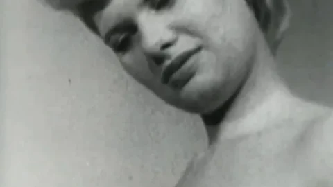 Big Bust Loops 39 (1950’s)