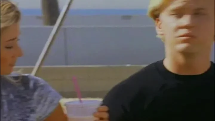 Femalien 2: The Search for Kara (1998)