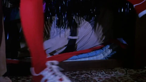 The Cheerleaders (1973) (BDRip)