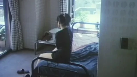 Buchō no aijin: Pinku no sutokkingu (1986)