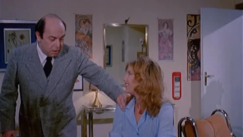 La ripetente fa l’occhietto al preside (1980) (Better Quality)