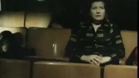 Camarera en alquiler (1976)