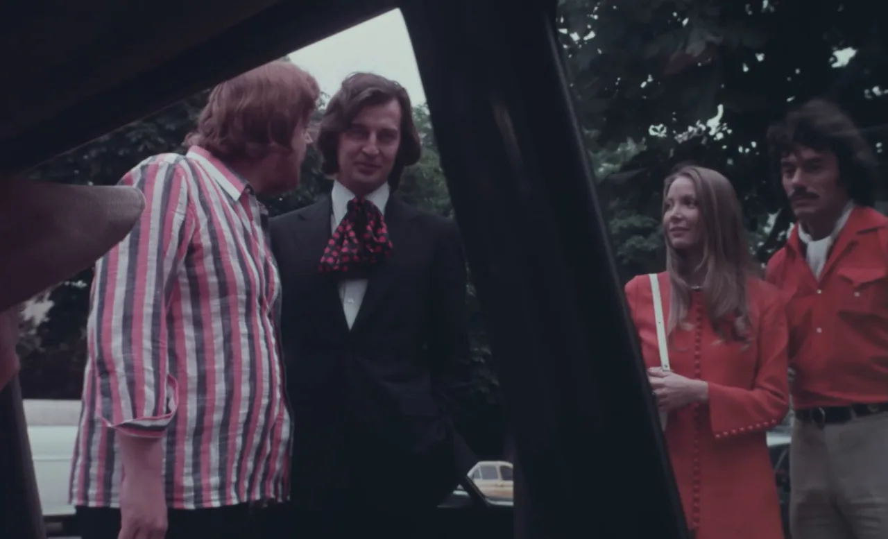 Club privé pour couples avertis (1974) (FullHDRip)