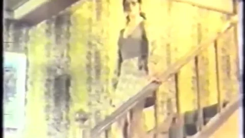 Çilgin Kiz ve Üç Süper Adam (1973)
