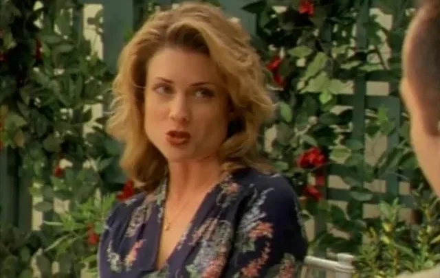 Hot Line – Season 2 Episode 9: Double Exposure (1996)